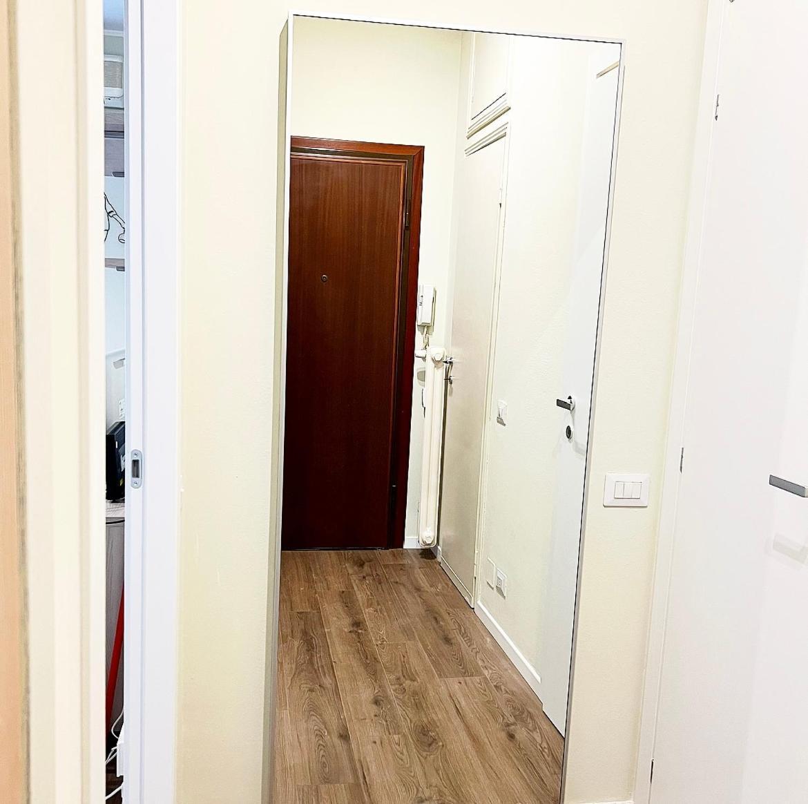Lawyer House Milan Appartement Buitenkant foto